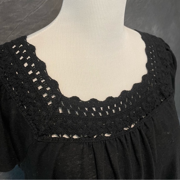 Old Navy Flutter Sleeve Shirt - Picture 6 of 9